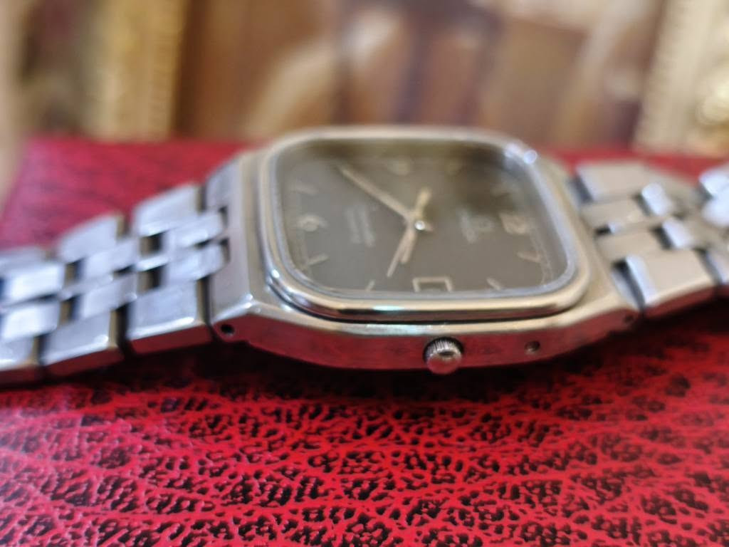 #أوميغا #سيماستر #كوارتز
 (Omega#  Quartz كلاسيكية 
نظافه تامه، ماطور , سير كامل وبلاديه
 تصميم "شاشة التلفزيون"
سعر بيع طيب لغرض التصفيه بغداد, العراق


**إذا كنت صاحب هذا الإعلان وتريد حذفه لأي سبب، رجاءا أرسل رسالة إلى الدعم الفني**