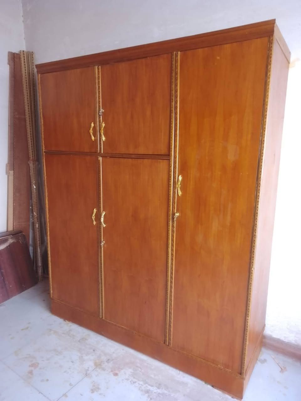 كنياتر أخشاب صاج السعر الواحد180 مكانه شعله اكو توصيل داخل بغداد فقط


**إذا كنت صاحب هذا الإعلان وتريد حذفه لأي سبب، رجاءا أرسل رسالة إلى الدعم الفني**