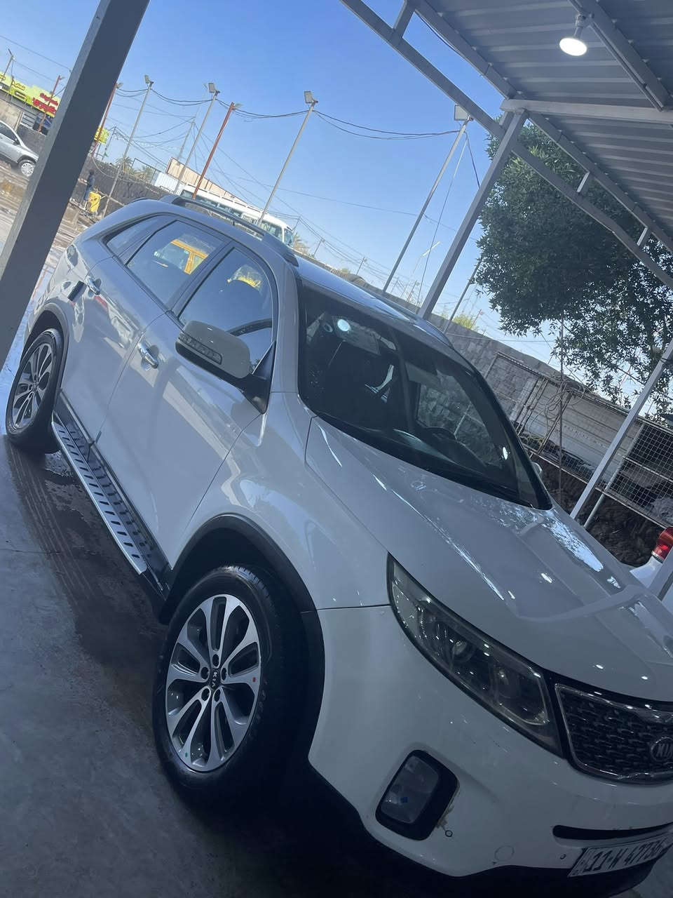 سورنتو ٢٠١٤  نص مواصفات
٦ سلندر 
محرك ٣٥٠٠
سبعه راكب
مرئي شفط
شاشه اندرويد وكامره خلفيه 
دواسات صفاح بلادي 
السعر ١٨٧ ورقه وبيه مجال
للتواصل //‭٠٧٧٢ ٣٨٧ ٨٨٦٤‬
