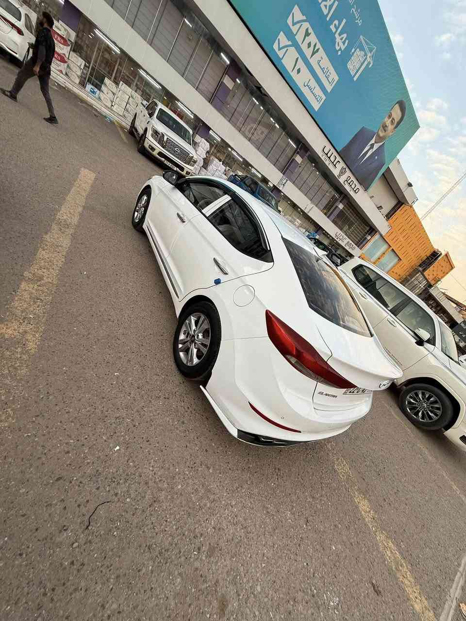 بيع مستعجل::
النترا موديل 2017

خليجي فول مواصفات ماعده البصمه 

بيهه بس ربع البنيد بارد فقط 

رقم اربيل السياره بسمي وكاله 

محرك 1600دوش 

السياره جاهزه 

السعر123قفل 
مكاني بغداد زيونه 
رقمي ***********
