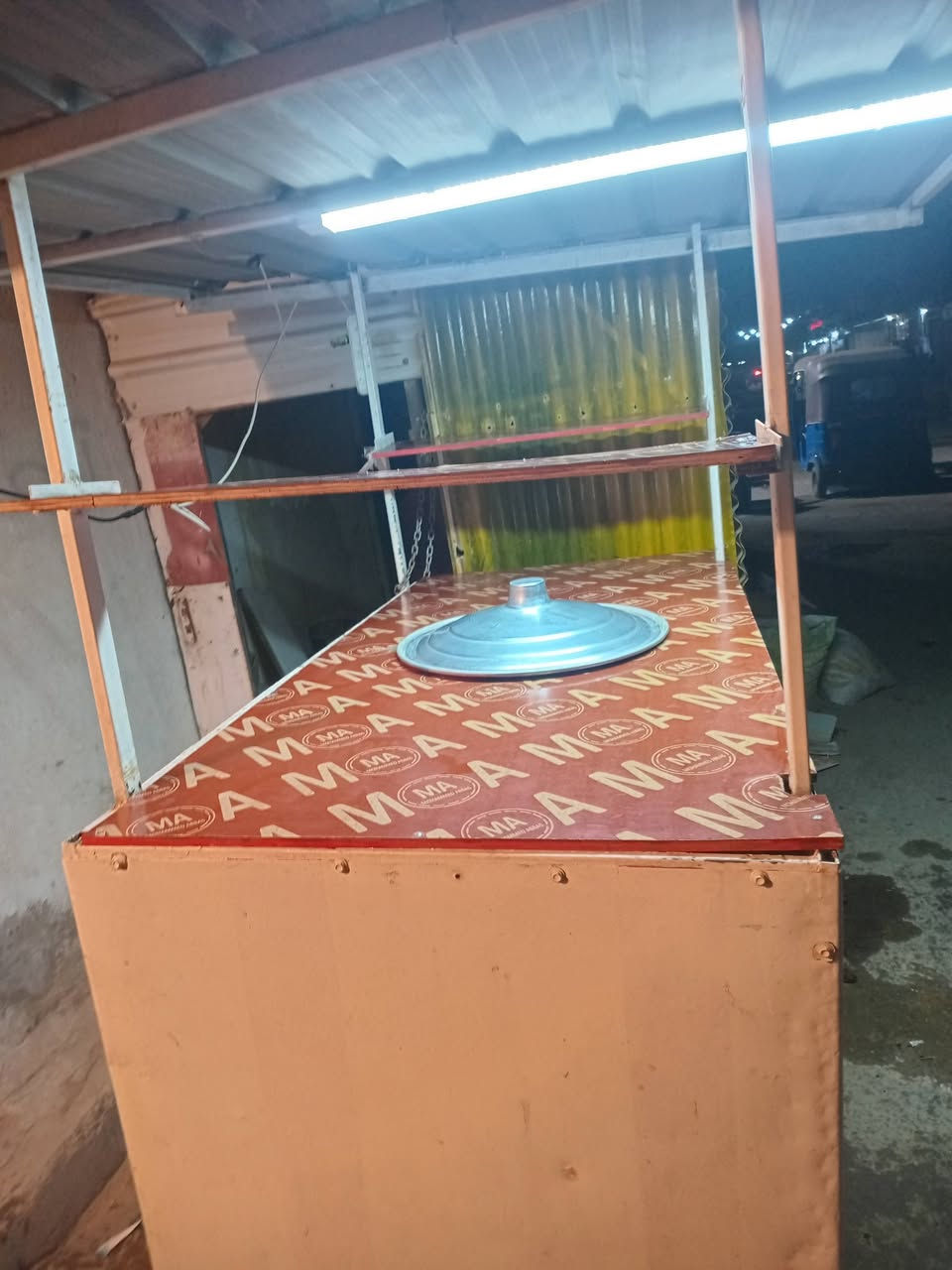 سلام عليكم عربانه لبلبي جاهزه كبل اشتغل بيه البيع والشراء ‎0773 649 1714
