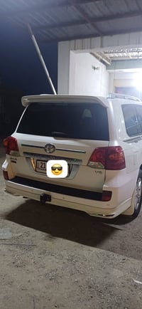 لاندكروزر • ٢٠١٤ • للبيع