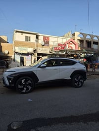 للبيع هونداي كونا 2024 اميكي ماشيه ٤٧ الف حادث باب جاملغ ايمن جديده ال...