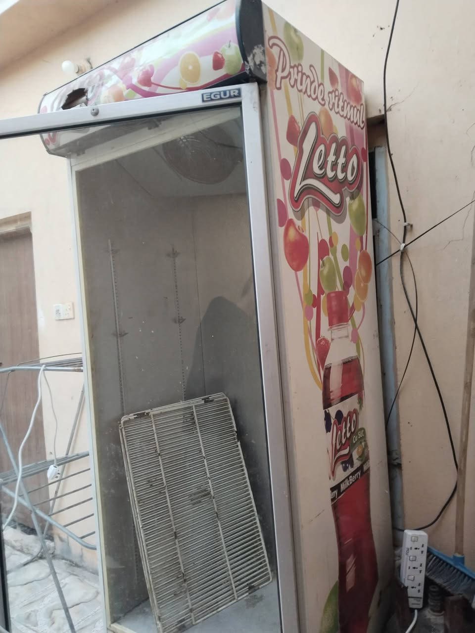 براد للبيع متروك السعر 350 العنوان بابل الرقم ***********
