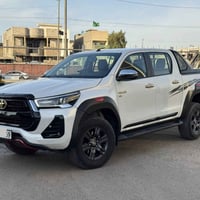 تويوتا هايلوكس فور ويل  موديل /2023 سيد نهرو كير/ اوتماتيك   محرك / 6 ...