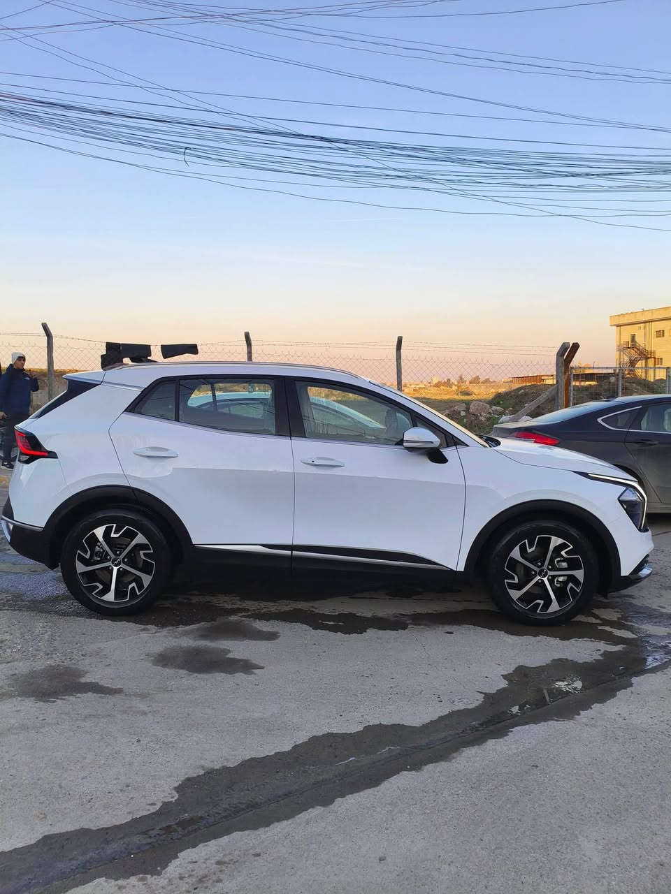 كيا سبورتج 2024 خليجي 
ماشيه45 الف كيلو متر
السياره بسمي رقم أربيل هزه وفحص جدد 
موصفات السياه
بصمة
شاشه Apple كاربلاي
ماوس
شفتات بل استيرن 
￼ رادار بالجانب ونقاط عمياء
￼ مري شفط
￼ حساسات خلفية
￼￼ تشغيل عن بعد 
هاند بريك دكمه
￼ أربع وضعيات قيادة
￼ كاميرا خلفية دوارة
￼ إشارة ترحيب وموسيقى في ￼ البيبان
‏رقم مميز
‏لدات ￼ أمامية خلفية
السياره كفاله عامه عده رصعه الصغيرة بالباب الخلفي
مكان السياره موصل 
‏‪***********‬‏
