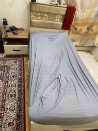 غرفه للبيع سعر230وبيها مجال الاتصال مكلف بلنشر07711356815