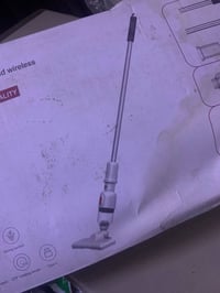 مكنسة كهربائية • جديدة • شحن فقط