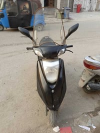 دراجه بريز مابيه اي نقص سعر 600مكان بغداد شهداء العبيدي 07717399054