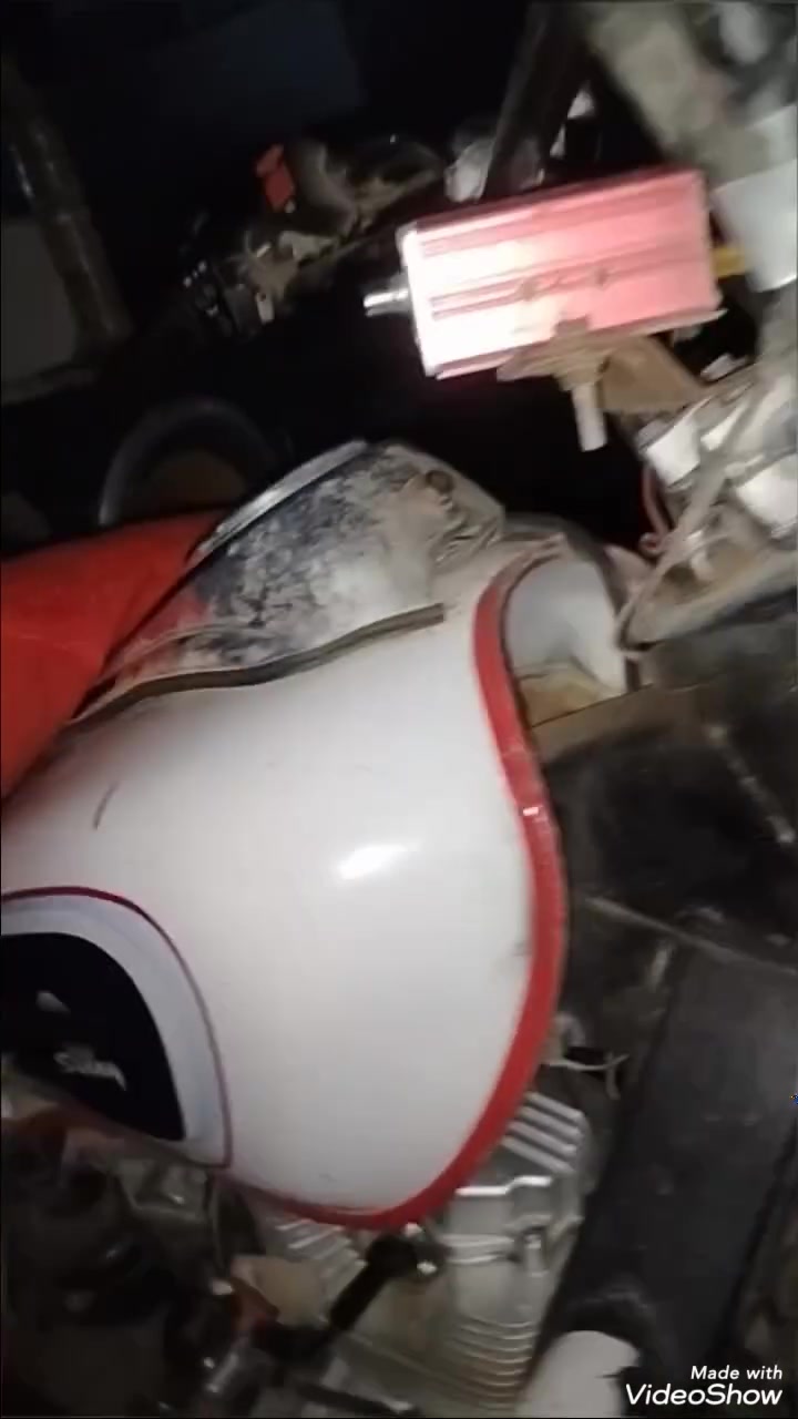 سلام عليكم ستوته 2013 مكينه 2025 بسمي الناصرية مركز عل حولي وره اتربيه سعره 1750 وبيهه مجال لشراي


**إذا كنت صاحب هذا الإعلان وتريد حذفه لأي سبب، رجاءا أرسل رسالة إلى الدعم الفني**