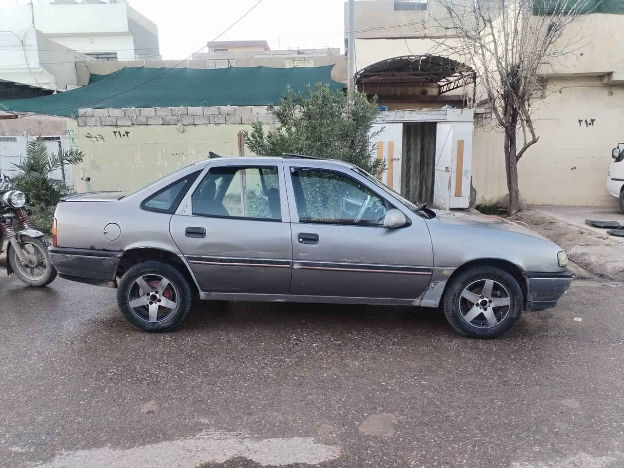 السلام عليكم فكترا للبيع حجم 16رقم اخضر نينوى مصبوغه عام السعر 34مكان السياره موصل ايسر
***********
