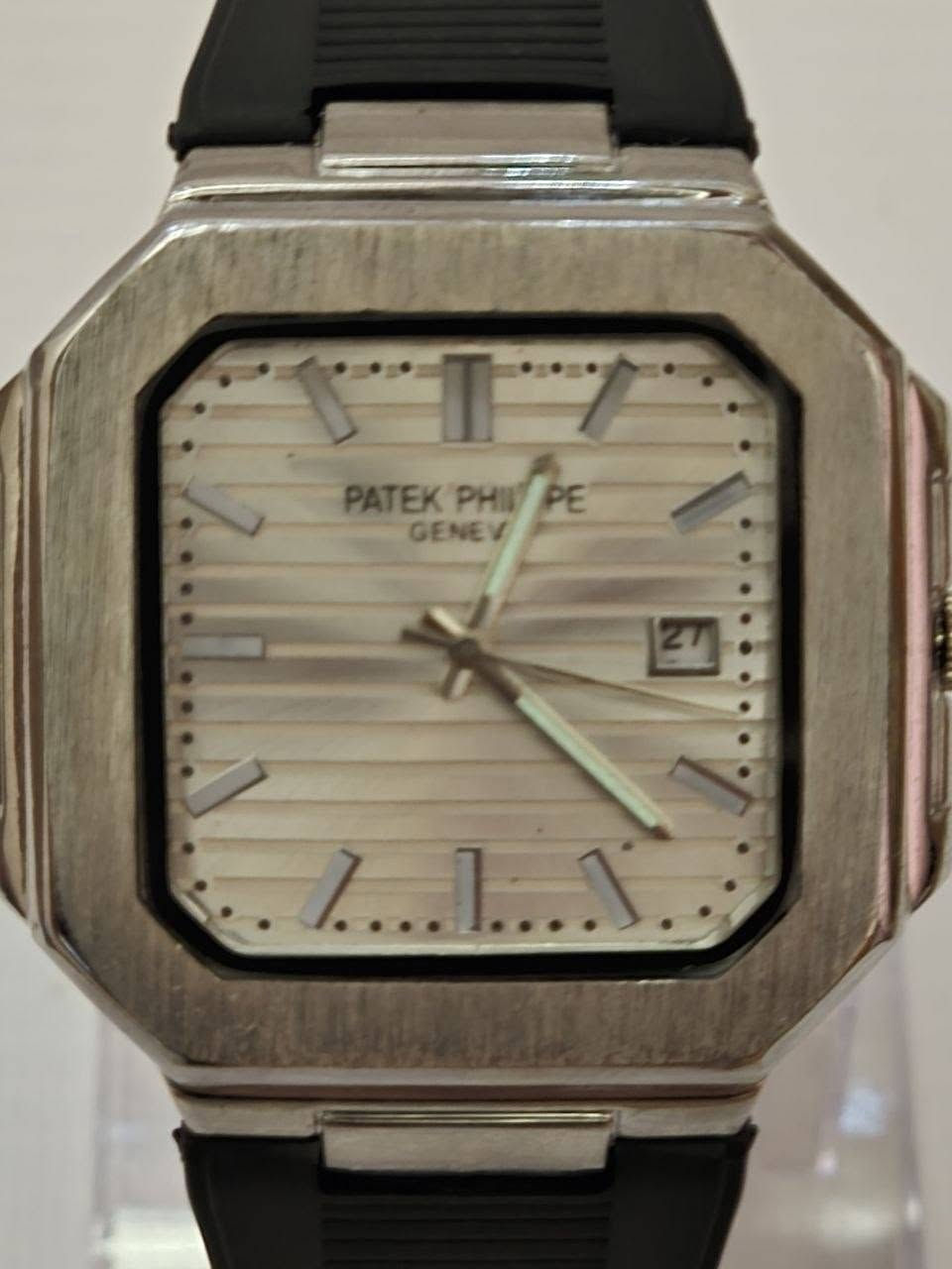 باتك فلبPatek Philippe رياضي
تحفه فنيه تتخطى مفهوم الوقت
لمحبي رياضي 
مكينة كوارتز
الميناء ابيض مميزة
زجاج معدني مقاوم للخدش
الهيكل مصنوع من الاستانلس ستيل روز كولد
مختمة من كل مكان
سير ربل كوالتي حلو

السعر :- 10  الف ع اول تم
للحجز والاستفسار يرجى الاعتماد خاص


**إذا كنت صاحب هذا الإعلان وتريد حذفه لأي سبب، رجاءا أرسل رسالة إلى الدعم الفني**