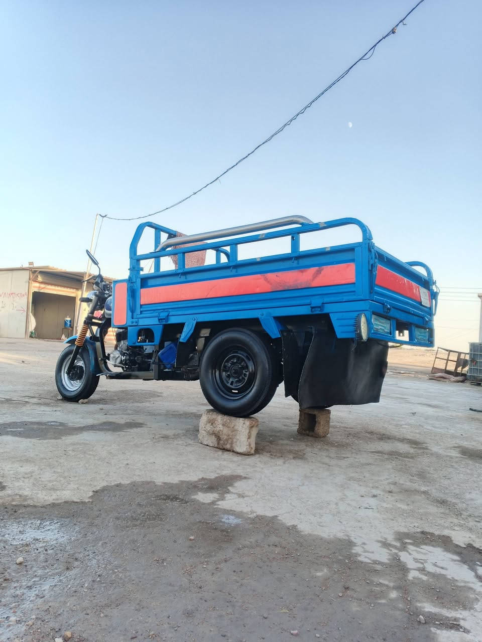 ستوته للبيع رقم بسمي سنويه ل2028 نضيفه كلش مكينه بيها 26 سعر 1800وبيها مجال حك جيه ***********
