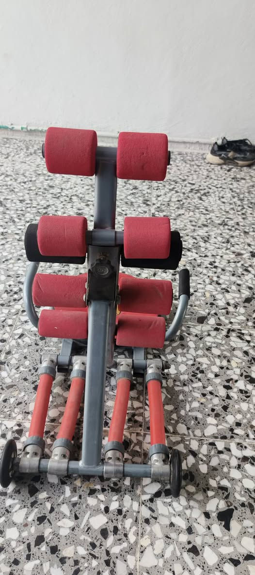 جهاز تمرين بطن Total Core
للتواصل  ***********
