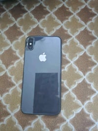 ايفون اكس • ٢٥٦ • شاشة مكسورة