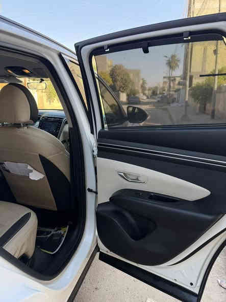 توكسان 2024 خليجي ضمان الاولى 
كل صيانتهه بالوكالة رقم بغداد باسمي 
ماشية 55 الف كيلو هزة وسنوية ورقم جديد تحويل مباشر 
السيارة فول قمارة حديد داخل بيجي وكيجات الكترونيه زنون وبردات ويل 18
رايدهه ب20.600$ 
***********
