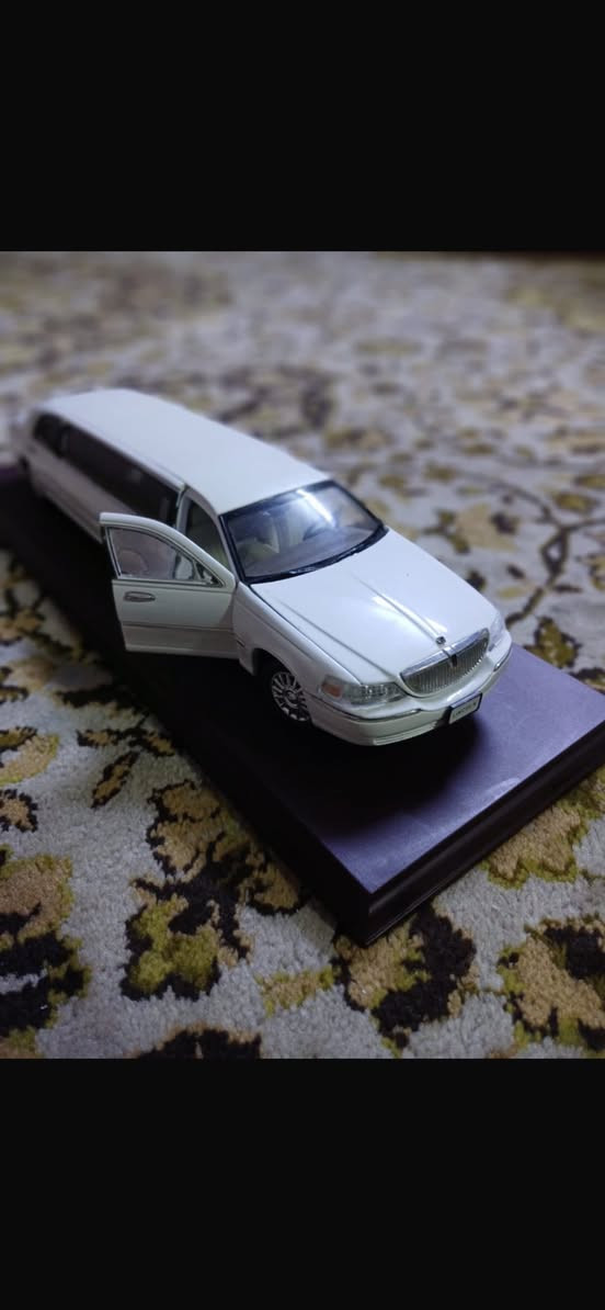 سلام عليكم 🫡 شباب  هاي القطعه للبيع نضافه فول كلش كلش نضيفه بس بيه نقص باب السايق بس القطعه كلش حلوه ونضيفه وتفاصيل قويه وحته القاعده مال السياره موجوده السعر 65 الف اي استفسار 🧐 على الرقم *********** واتساب
