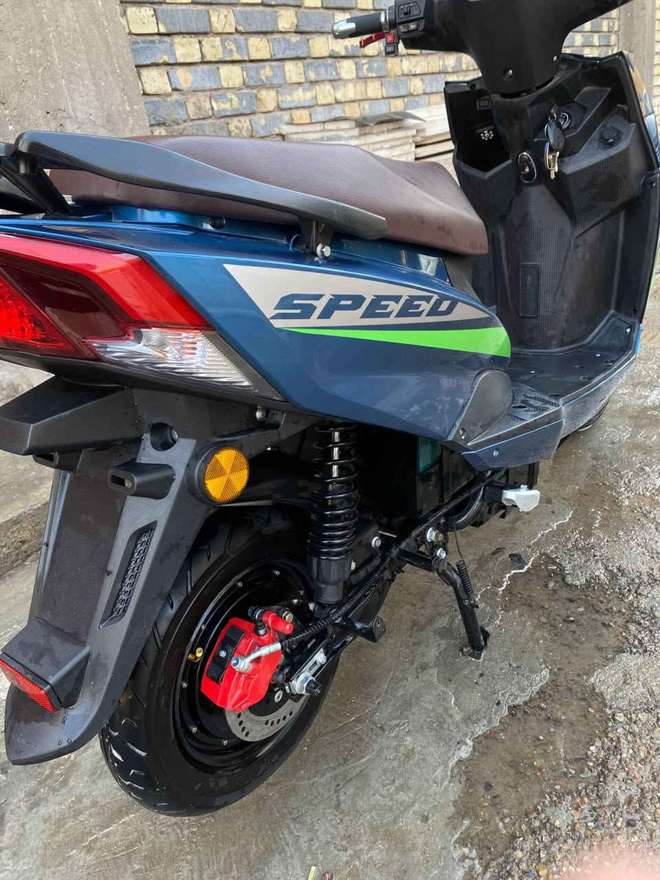 السلام عليكم دراجه شحن  للبيع نوع  سكنس  دراجه جديده كلش  مستخدمه كلش قليل  6 بطاريات مشتريه من شركه الجوهرة البحرية ب 975
 مشتريه بتاريخ 2025/8/18
هاي صور الدراجه ب المنشور 
الله شاهد الدراجه كلش جديده الملف 2000  و سرعه الدراجه 95 حقيقي 
 جديده و قليل مستخدمه  
الوصل  مال شراء بالمنشور 
سعر الدراجه ب 850 وبيه مجال العنوان بغداد البياع
تقاطع درويش حي المعالف 
شارع دكتور حافظ تقاطع الربيعي الاستفسار اكثر على الرقم ***********
