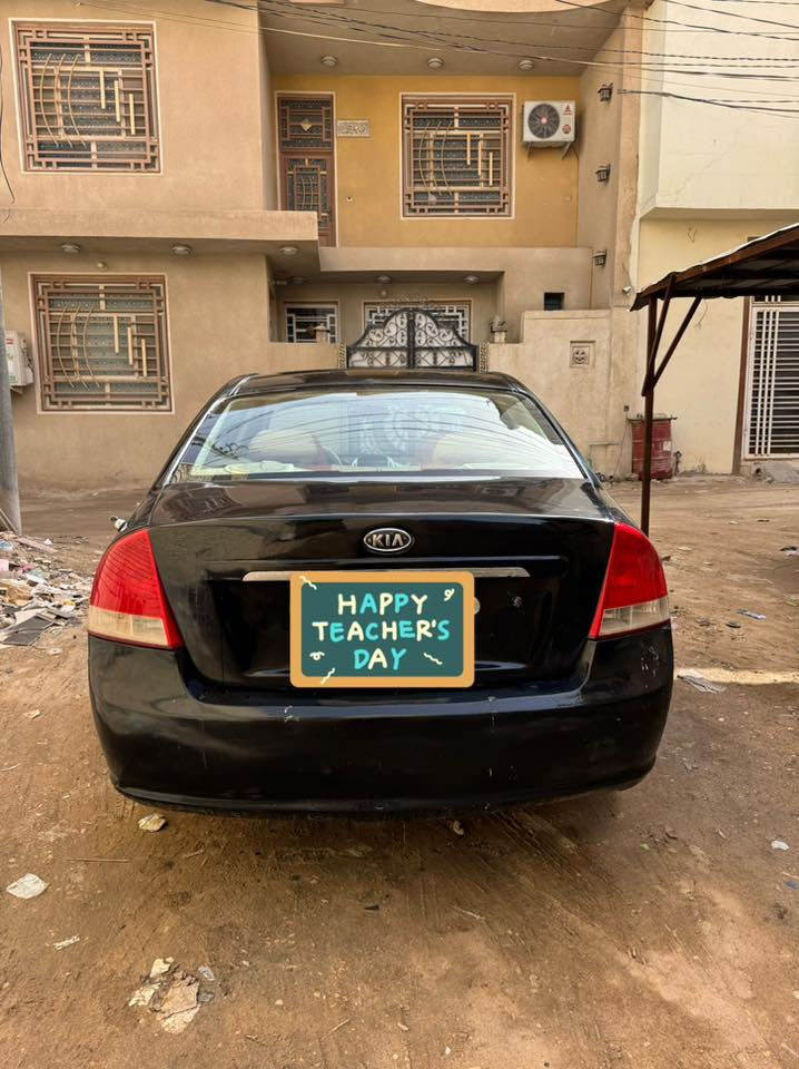 السلام عليكم …..
كيا سيراتو موديل 2008
متومه دهوك ارقام وسنويه طبق الأصل على رقم الشاصي بدون گصه 
گير ومكينه مكفولات 
حداديه جاهزه وخير من الله 
كهربائيات كلها كامله 
تخم تاير جديد
فتحه بالقماره
جام ٤ أبواب كهربائي شغال 
تبريد نقص غاز
السعر ٤٠ وبيها مجال
مكان كربلاء ***********
