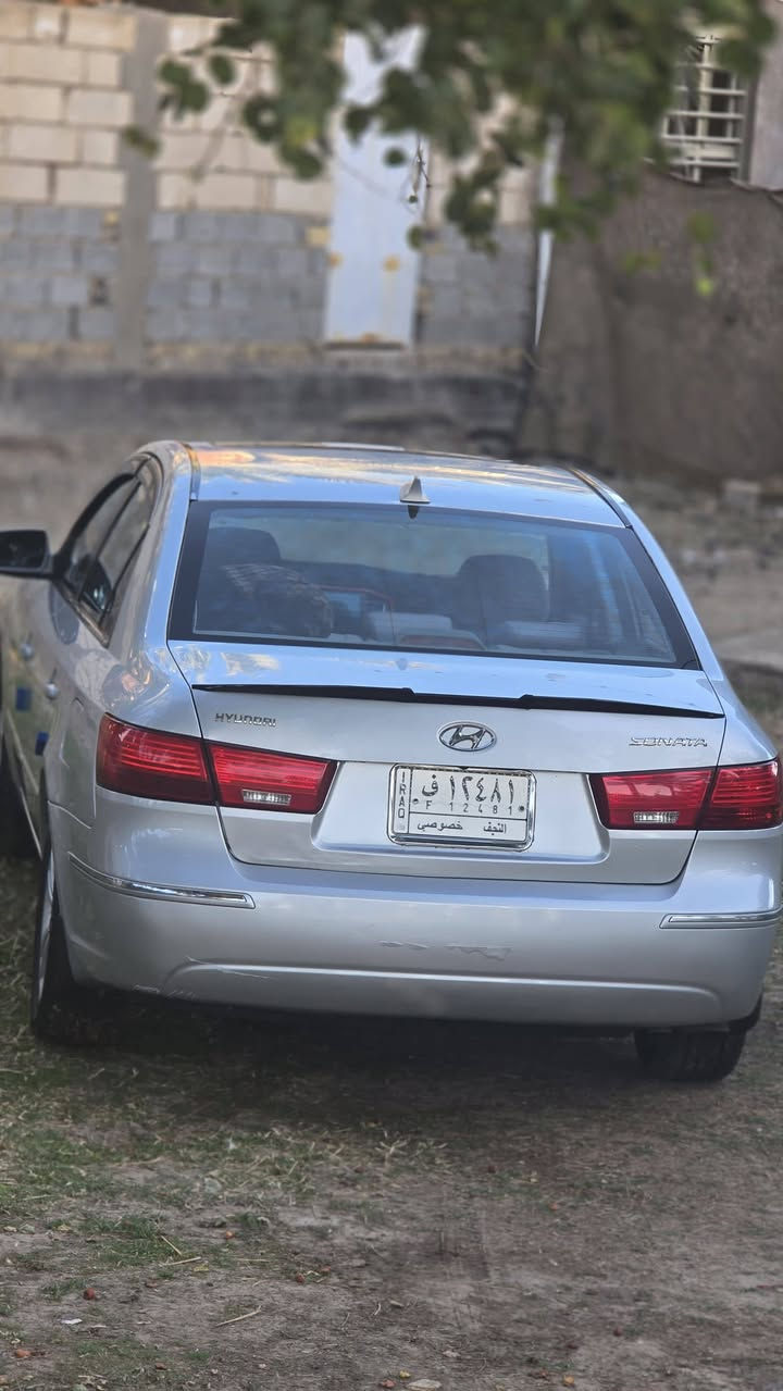 للبيع سوناتا 2009
وارد امريكي ضرره جدأ بسيط
فول مواصفات 
محرك 2400
كامره شاشه 
بيه صبغ اثر جراد
ابيع احزام
سياره جاهزه
السعر 112او بيه مجال
‏‏‪***********‬‏
