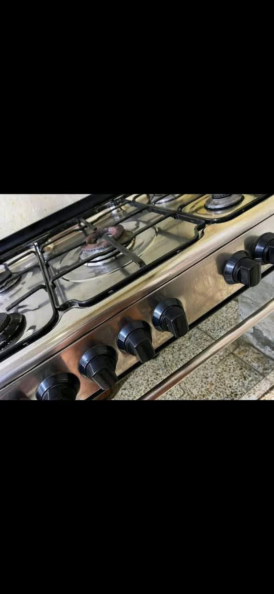 طباخ نضيف جدآ اخو الجديد فرن ما مستخدم نضام بواري فريش مصري بي شوايه دطاج واناره داخليه شغاله ومقدحه شغاله السعر 150 نهايته مع التوصيل كامل للحجز رقم وعنوان


**إذا كنت صاحب هذا الإعلان وتريد حذفه لأي سبب، رجاءا أرسل رسالة إلى الدعم الفني**