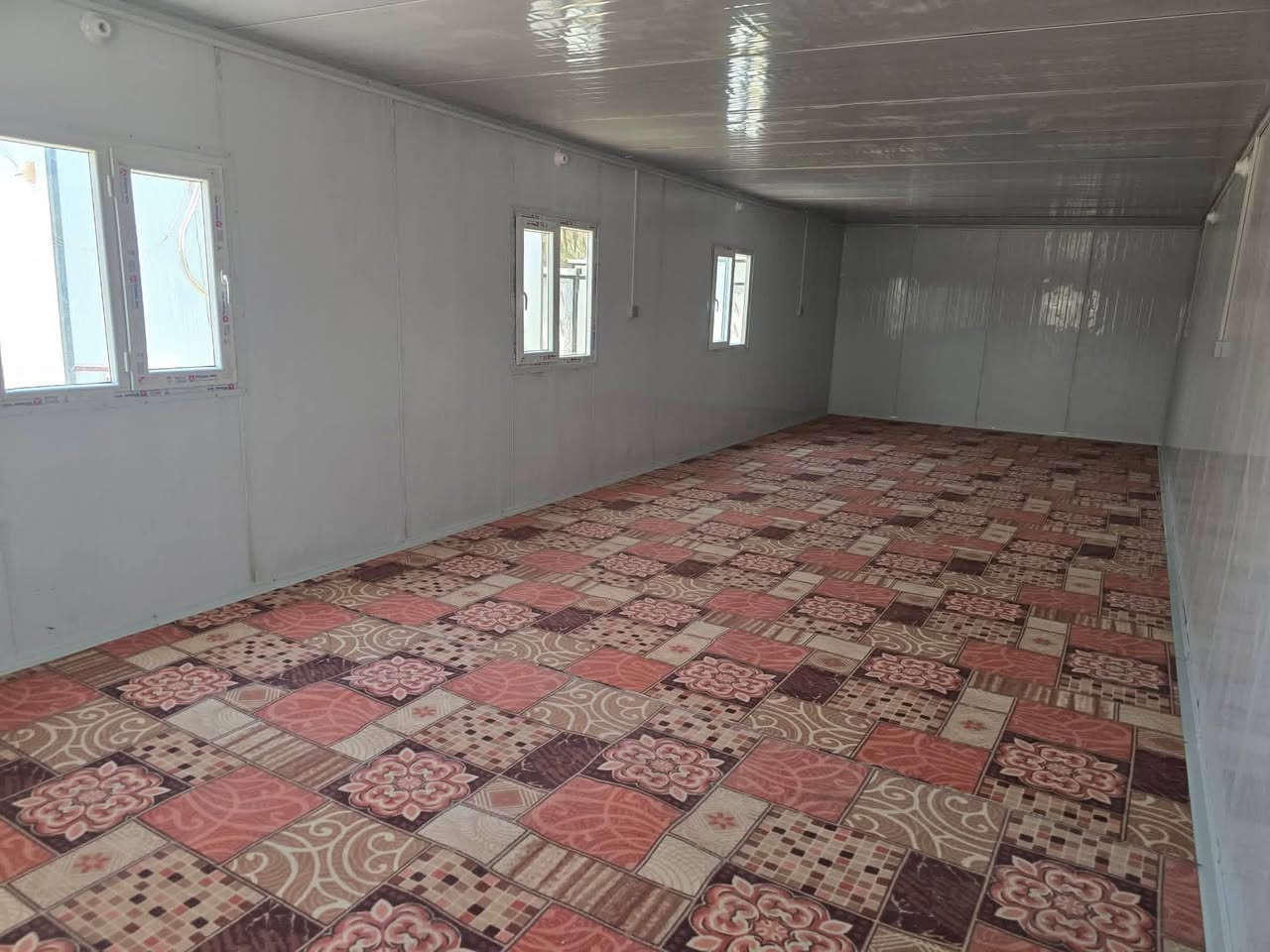 عرض خاص كافة الاعمال السندويج بنظام الاقساط والشغل درجة اولى وبي ضمان ويتوفر السندويج ضد الحريق عمل مخزن غرفة مشتمل اتصل ***********بي واتساب
