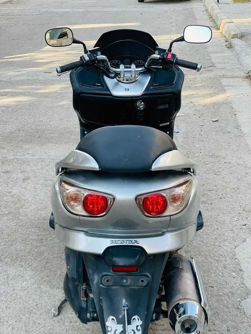 سلام وعليكم أخوان دراجه 9 0 طافيه للبيع مكان بسمايه
أخوان شراي يتصل
***********
