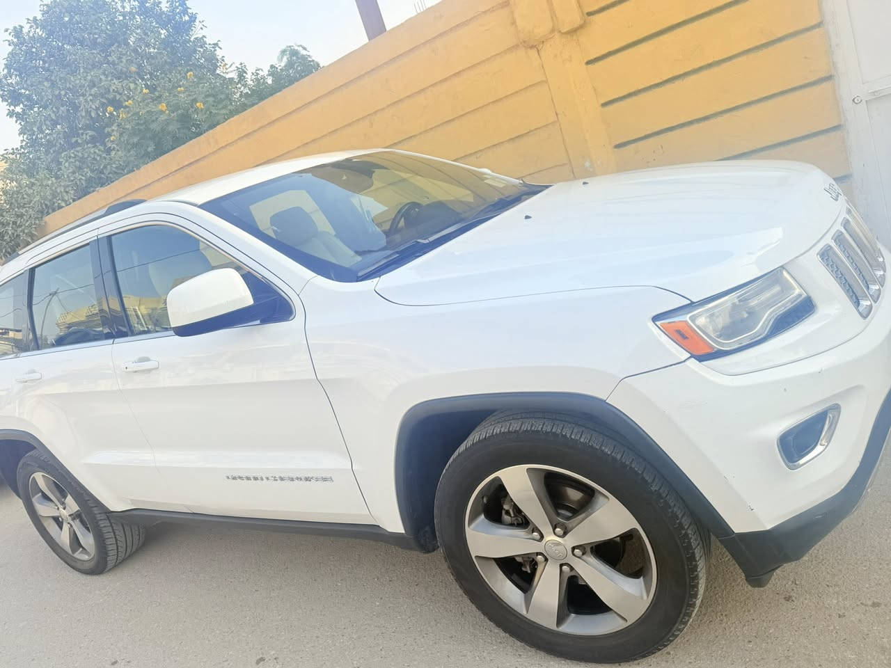 جيب 2014 لاريدو 
كلين بدون حادث فقط دعاميات بيهن صبغ 
السونار مرفق مع المنشور 
السعر ٢٠٥$ وبيه مجال 
للاستفسار ***********
