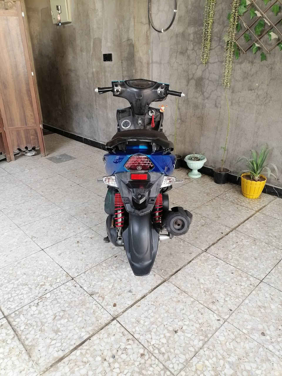 السلام عليكم
ماكس Getty R لون سمائي
رقم الشاصي مطابق
ختم واحد دراجه نضيفه صار فتره نازله من الرمبه
 جيب فيتر وتعال
اشاير عالي ناصي دبل اشاره كله شغاله
السعر مليون وبيه مجال بصيط
للستفسار خاص


**إذا كنت صاحب هذا الإعلان وتريد حذفه لأي سبب، رجاءا أرسل رسالة إلى الدعم الفني**