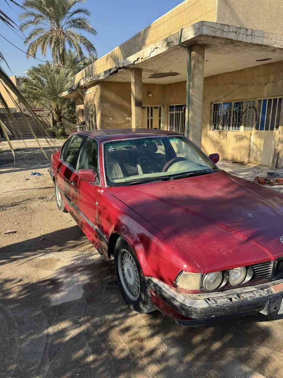 السلام عليكم بي ام 735 للبيع مال تعمير رقم ذي قار سعرها 19 وبيها مجال  ***********
