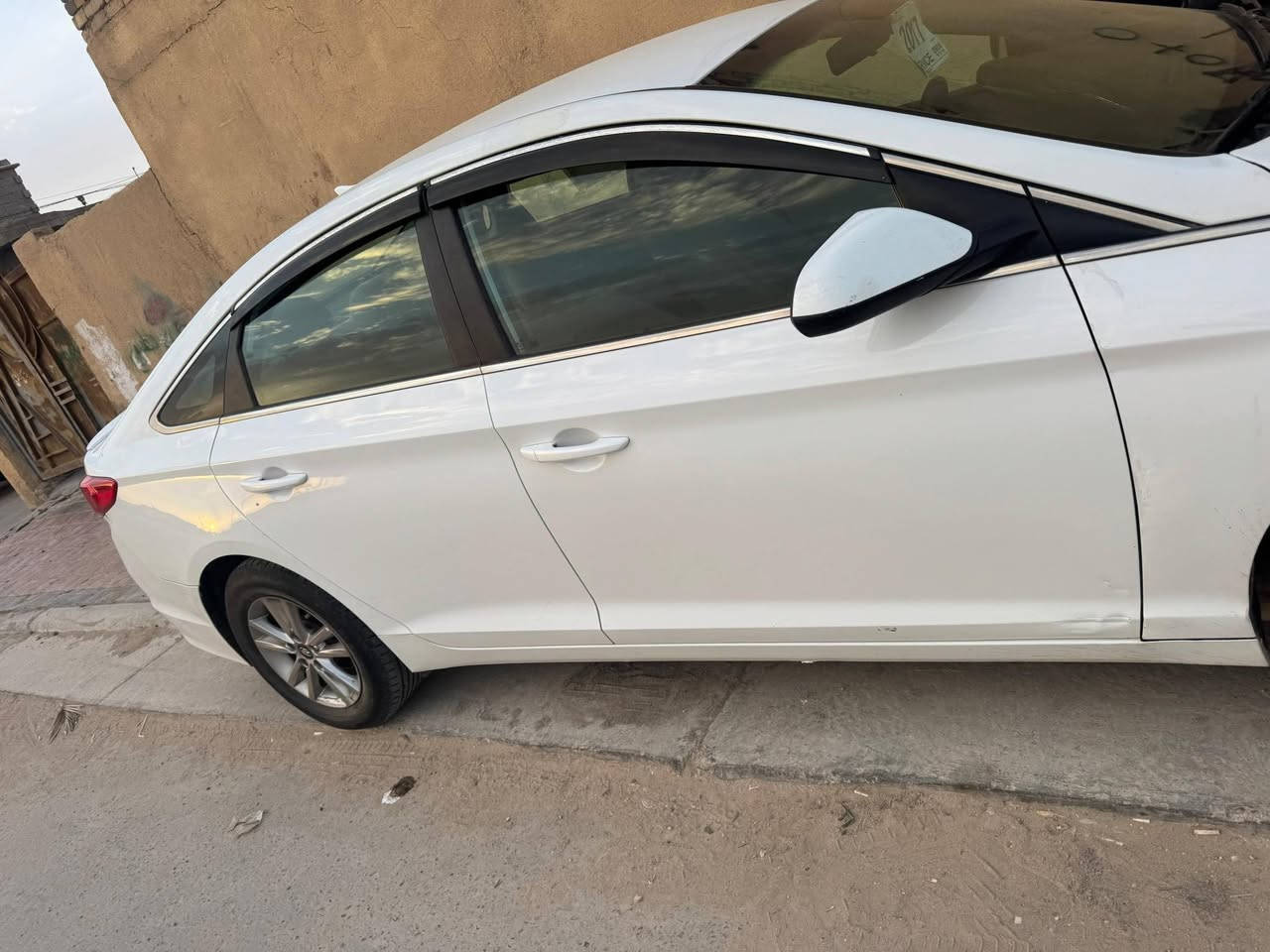 سلام عليكم سوناته جديده بيه صبغ  بل باب بدون ضربه جديده حيل وارد امريكي مكينه شرط مامفتوحه سياره مال جناي مكاني كربلاء مكلف بنشر الي يرد يتصل بصاحب سياره سعر دفتر وعشر *********** موديل ٢٠٠١٧
