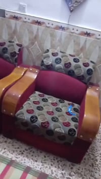 ٨ مقاعد • صوفا • الشعب