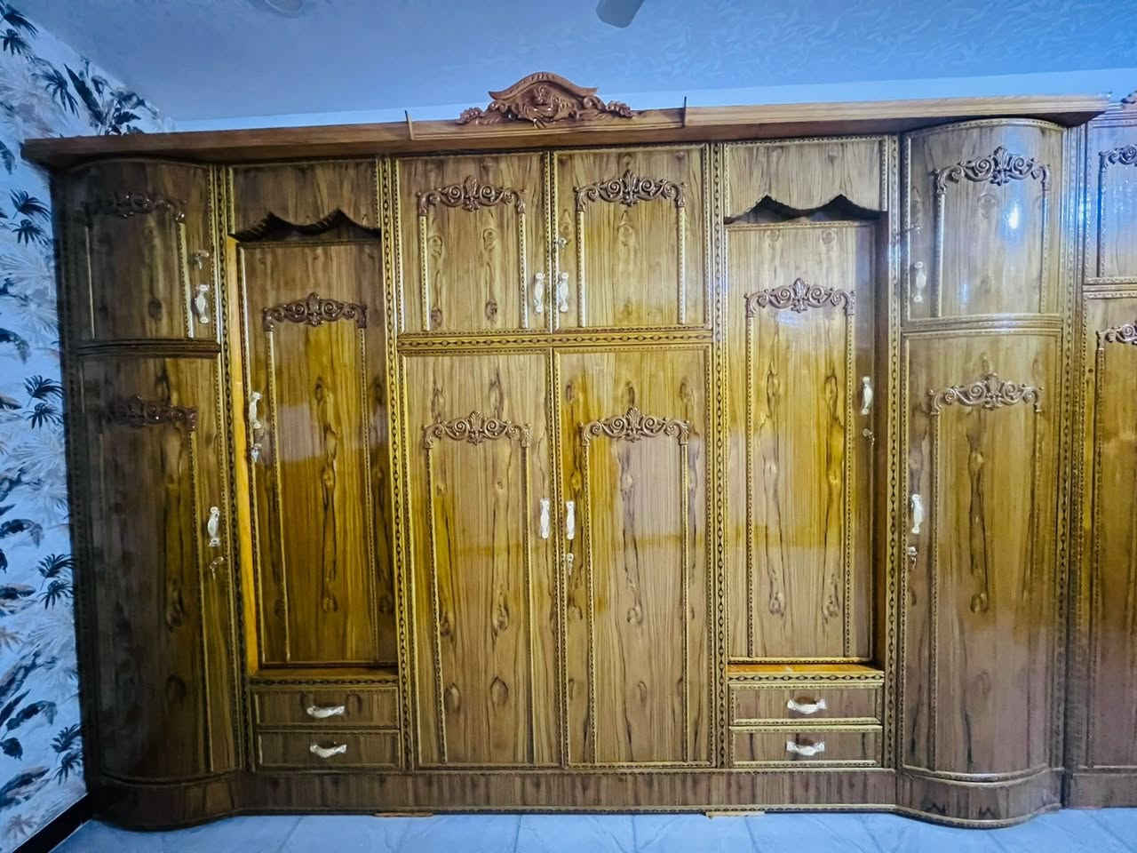 تخفيضات تخفيضات 
عرض عرض لمده محدوده مع معرض ابو حيدر الشويلي 🖤💕
مع ارتفاع الدولار نبقه احنه اسعارنه ثابته 

 الكل يكتب جرايد للبيع بدون مصداقيه.. 🖤
احنه شعارنه المصداقيه بدون جرايد 🖤💕.
اذا تحب تجهز غرفتكك باارقى الغرف الحديثه والراقيه مالك احد غيرنهه مراح تخسر احجز اذا تختلف موصفات وشكل رجعها ويه السايق واحنه الاسفين 🖤💕
غرفهه صاج 
 كنتور عدد (عددالابواب )كنتور 
 +ميز تواليت +زاويهه +كومديات الجربايه 🖤💕
بالاضافه لكل هذا غرفه صاج الوجه وداخل عادي  ضهر برغي جرجوبه والقاعده بلوك...لا تتردد بالحجز 
💕🖤
السعر خيالي بس يمنهه تلكون هاي الاسعار 
غرفه ٤ باب ٦٥٠ الف 
غرفه ٥ باب ٧٥٠ الف 
غرفه ٦ باب كنتور عدل ٨٥٠ 
غرفه ٦ باب كنتور نفخ ٩٠٠ الف 
الاتصال على رقم ‭٠٧٧٢ ٤٣٦ ٠٥٦٠‬
