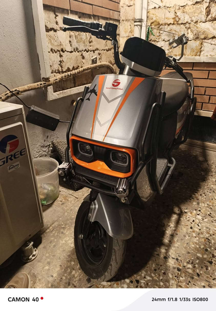 سلام عليكم
دراجه شحن جديدة للبيع او مراوس 

6 بطاريات بلادي 

شاشه ايباد 

درع حامي من الخدوش 
و التكسير 

جوزه فصل كهرباء 

بيه مواصفات هواي 

دراجه خير من الله 

 السعر خاص 

مكاني بغداد كرادة 

الرقم : *********** متواجد وتساب 24 ساعة
