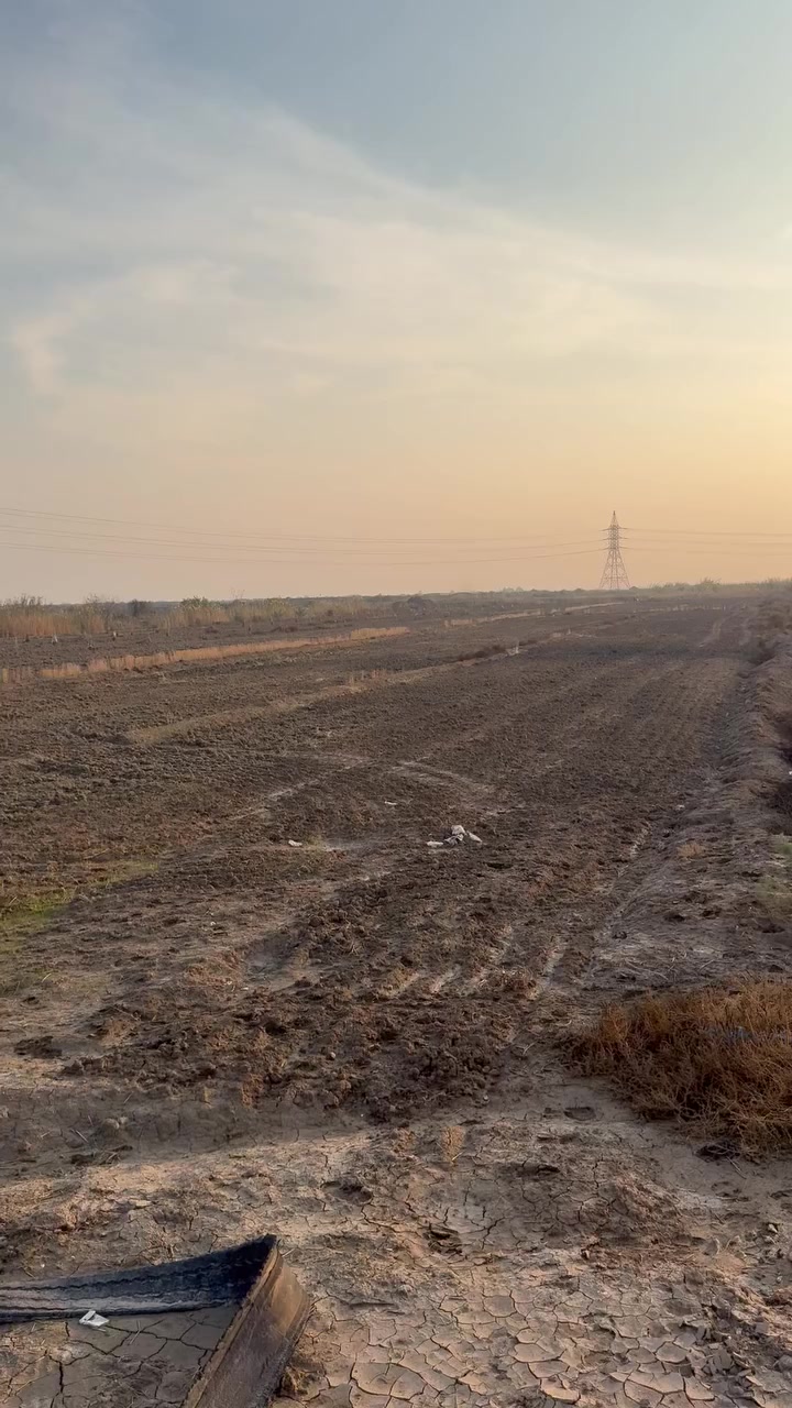 السلام عليكم
ارض زراعيه للبيع
المساحه  7 دونم  
الوجه 70 النزال 240 
الموقع طريق نصر دوايه ( مقابل فرع عتاب)

للإستفسار   ‭0782 932 3971‬
مكلف بالنشر !
