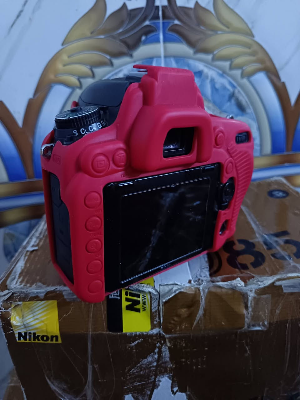 سلام عليكم
بدي 750D البيع الشتر 180. السعر 600
ملاحضه قاعده مال رام رقم 2عاطله رقم واحد شغاله كلشي مابيهه
بدي نضيف.  
ملحقاته
بطاريه
وجلاتين
فقط
الاستفسار اكثر. ***********
