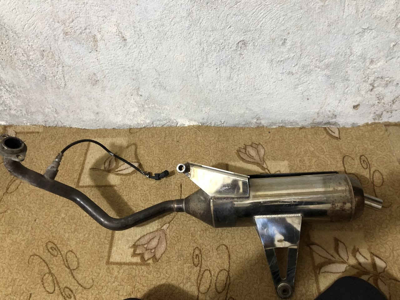 سلام عليكم صالصنه نحله فكتوريا للبيع ام الحساس موديل 2011 واقيه الياف حقيقي العنوان الحسنيه مال راشديه  رقم *********** سعر 160 وبيها مجال
