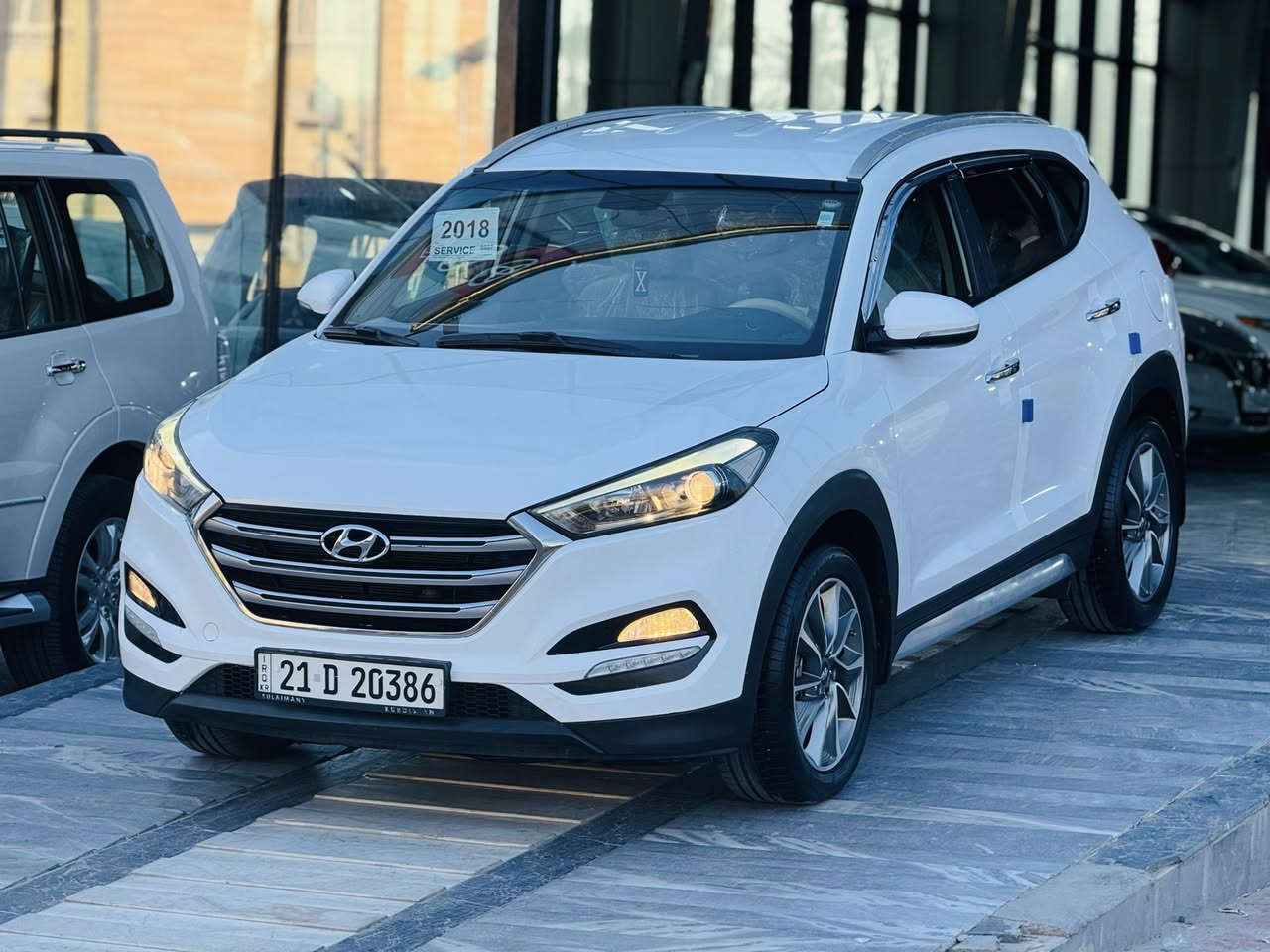 سلام عليكم ...تحياتي للجميع
هيونداي توسان خليجي 2018
                Hyundai..Tucson2018
 موديل..2018
المنشأ ..كوري
لون ابيض
.محرك 2000 دوش
تبريد قطعتين
تحكم ستيرن جهتين
كروس مثبت سرعة
Drive mood  أنظمه قياده ( أكي   -سپورت- عادي )  
حساس خلفي
حساس أمامي
كامرة خلفيه
ويل كروم بلادي
مري جانبي كهربائي شفط
أشاير مري
ليد نهاري زينون
لب لايت ليد 
...................................
سياره خليجي صفر شركة   ...مكفوله من صبغ ..كير محرك شرط الفحص
رقم  سليمانية سنويه مجدد لغايه 2028 شرط وكاله تحويل
غرامات
172 ورقة بيه مجال بسيط
ديالى ..خانقين ...شركة الحاج أركان
***********

