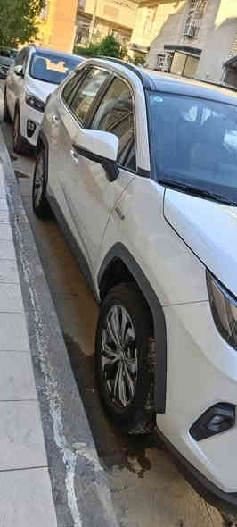 مرقمة بغداد باسمي مكفولة ماشية 7 الاف كيلوا
ياباني تجميع الصين 
*حجم المحرك 4CYLINDER 2.5L 
*مرتبط بناقل حركة أوتوماتيك
*مفتاح التشغيل بصمة 
*بانوراما
*اريل نفكيتر 
*حساسات أمامية 
*حساسات خلفية 
*رادار
*لايت زينون + LED 
*كشافات 
*بك لايت LED 
*حجم الاطار 225/60R18
*ويل كب 18
*4 دسك
*حساسات ضغط الاطارات 
*اشارة في المرايا الجانبية 
*المرايا قابلة للطي كهرباء
*ماسحة خلفية
*عدد AIR BAG 9
*هاند بريك كهرباء 
*ا ABS
*دشبول ديجتال 
*شاشة Apple Car play 
*5كاميرات 360 درجة
*مثبت السرعة Cruise 
*المودات والاوامر الصوتية
*ا Bluetooth 
*مخرج منفذ الطاقة 
*تتسع المقصورة ل 5 ركاب
*المقاعد جلد+كهرباء
*كشنات تدفئة
*قطعتين تبريد
*تحديد المسار
*أوضاع القيادة Drive Mode 
*أوتو هولد 
*نظام مانع الانزلاق 
*حاملات الأكواب 
*السعر 260 وبيه مجال
للاستفسار ***********
