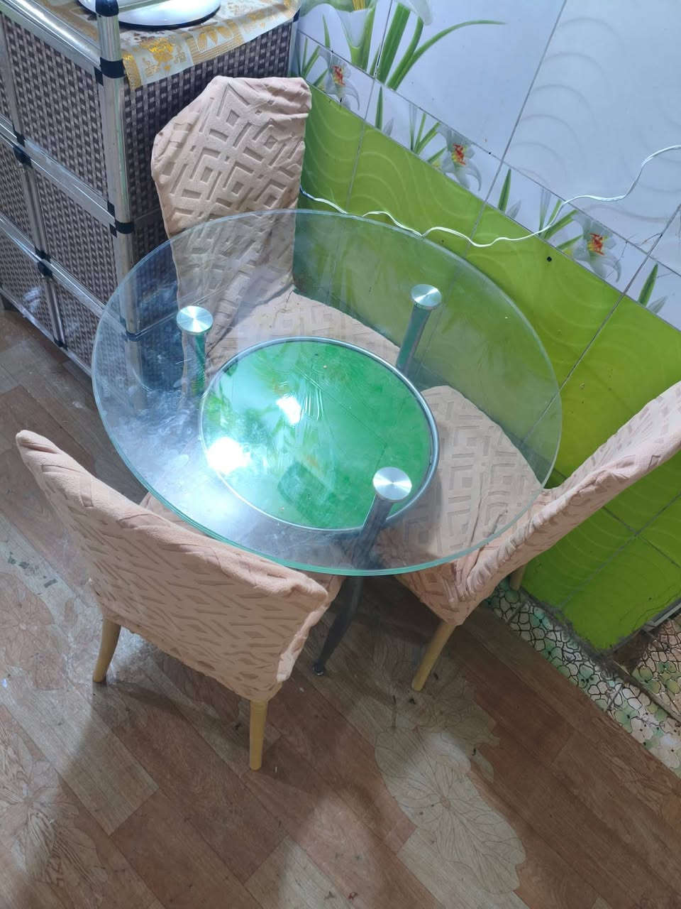أغراض للبيع كلمن وسعر اسعارهم مناسبه


**إذا كنت صاحب هذا الإعلان وتريد حذفه لأي سبب، رجاءا أرسل رسالة إلى الدعم الفني**