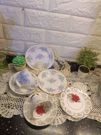 كواب اجنبي • غير مستعمل • صحن كيك ١٧