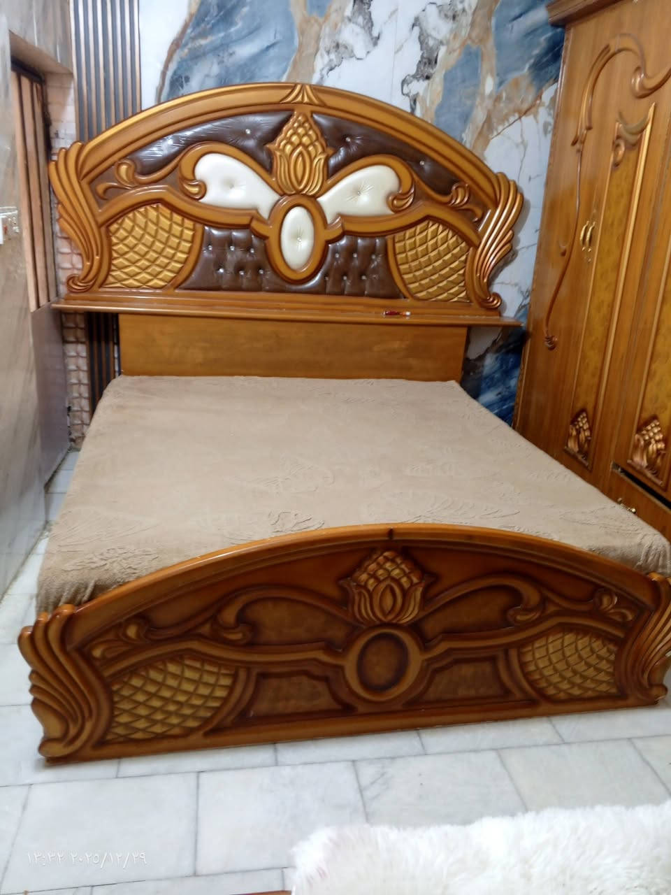 غرفة نوم للبيع اخت الجديده
كنتور ٦ ابواب الغرفة ٧ قطع السعر 550 وبيهة مجال ***********
