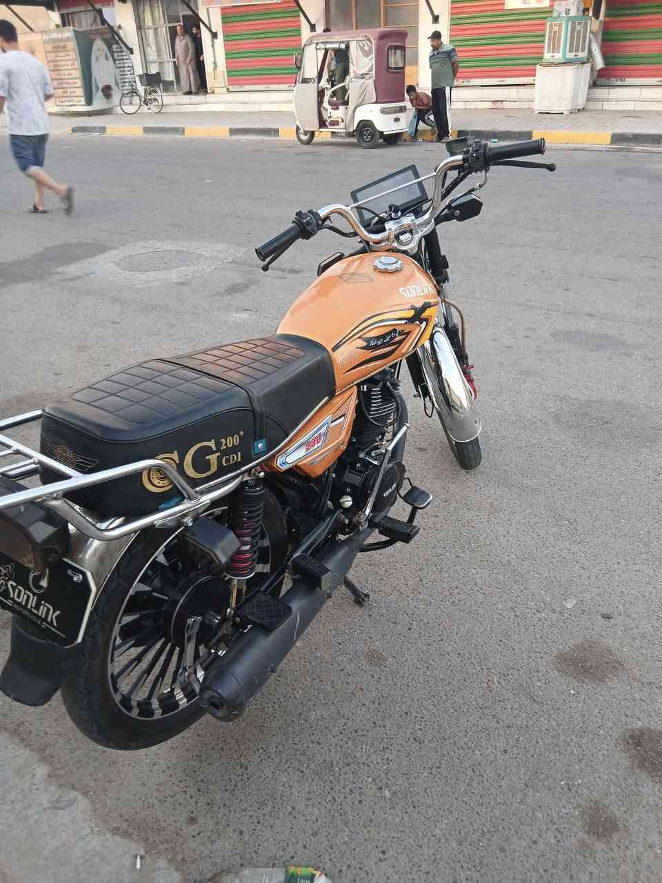 سونك موديل 25 مكفوله من كلشي طالعه بل 26 بعدهي جديده مكينه 200 سوده السعر ٧٢٥ اوبيها مال اوراق كامله ***********\\*********** مكاني محموديه لطيفيه
