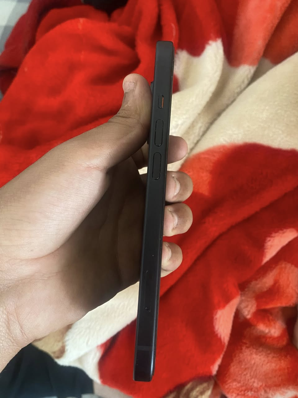 ايفون ١٥ عادي
الذاكره 128

بطاريه 98

استخدام ٦اشهر 

جهاز نضيف لدرجه مو طبيعيه توك مشتري ومطلعه من كارتونه ربع شخط مابي نضيف كلش كلش كلش واي ابو اجهزه تريد تروح اروح وياك اي واحد بالك جهاز برغي واحد ما مفتوح بي حته بعده بل ضمان حته جميع محلقاته موجوده معا كارتونه كامله معا شاحنه كلشي ويا مال شركه وعله فتحت الكارتونه 

كلشي موضح بل صور

نضافه 100/100

السعر 950الف دينار عراقي وبي مجال للطيبين والي يكسر بي احظره 

علق واني اطبلك 

او دك عليه ع رقم ***********

عل رصيد واتساب ماعندي

