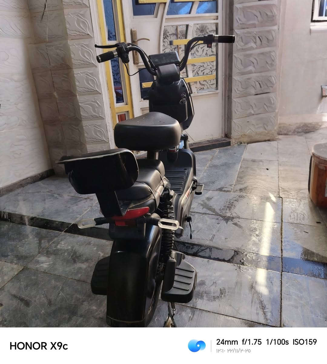 دراجه شحن
اربع بطاريات
شحن ثلاث ساعات
مع سويجين
بصمتين تشغيل عن بعد
مع بطاريه شحن مالتها
كلشي مابدل بيها
سعر ٢٧٥
الرقم ***********
المكان بلديات صحفين
