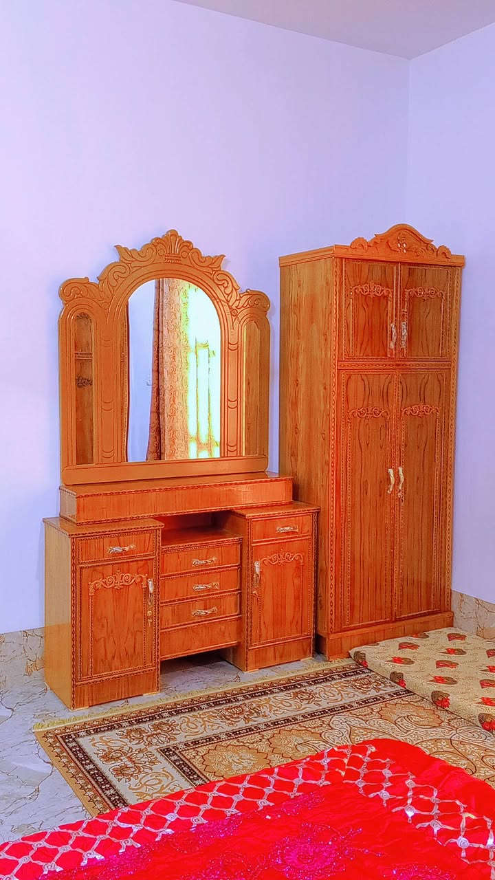 سلام عليكم غرفه نوم للبيع نضيفه مامستعمله خلاص خسب صاج عراقي مكاني جزيره الخالديه سعر مليون 250الف بيه مجال قليل اتصل ***********
