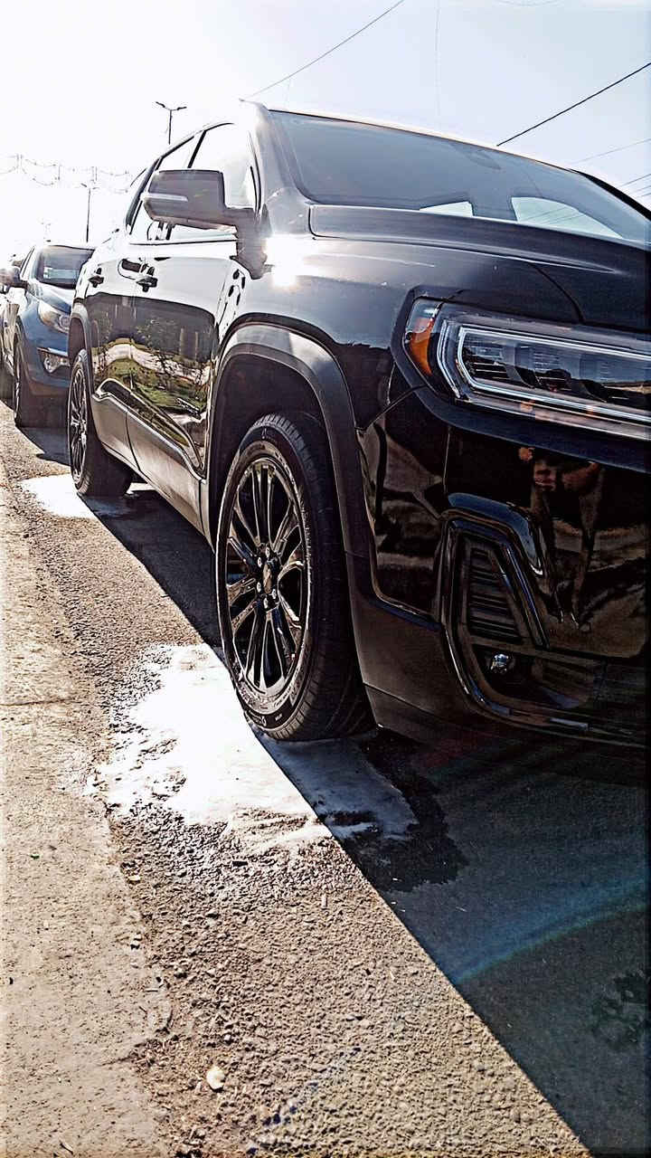 جمسي أكاديا 2023 وارد أمريكي
‏GMC Acadia 2024 

المواصفات SLT فول

محرك 4 2000 تيربو كير 9 سرعه 

المسافة المقطوعة: 34 الف ميل فقط

شاشة كبيرة

حساسات 

سبعة راكب

كشنات جلد و هيتر وتبريد و كهربائي 

 كشن السائق هزاز 

رادار أمامي وجانبي

تحديد مسار

ويل كروم 

إشارات بالمرايات و رادار

تشغيل عن بعد

صندوق كهرباء

بصمة بالأبواب

هندبريك بصمة

لايتات LED + زينون

بك لايت LED

الضرر: بنيد صبغ وجاملغ بلاادي فقط نفس اللون 

 عنوان بغداد السعر اتصل ***********
