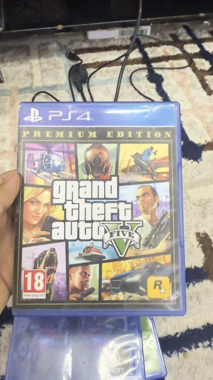 عندي بلي 4 سلم مامفتوح نهائياً وذاكره نص تيرا فقط بي فطر بلقبق مال جهاز وماماثر نهائياً على جهاز وانطي بي ضمان تفحص وين ميعجبك 
3 اقراص gta /فيفا 25 /the crew 2  
جوستك 2 وحده اصليه وثانيه نوعيه جيد جداً  للبيع او مراوس وانطي فرق مو مشكله السعر لشراي يراسل او يتصل


**إذا كنت صاحب هذا الإعلان وتريد حذفه لأي سبب، رجاءا أرسل رسالة إلى الدعم الفني**