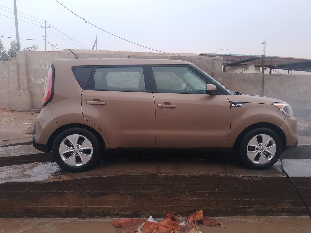 كيا صول للبيع 2015
الضرر جاملغ وبنيد بدون ايرباك ودواخل 

السياره نضيفه كلش السعر 105 وبيه مجال لشراي 

***********
