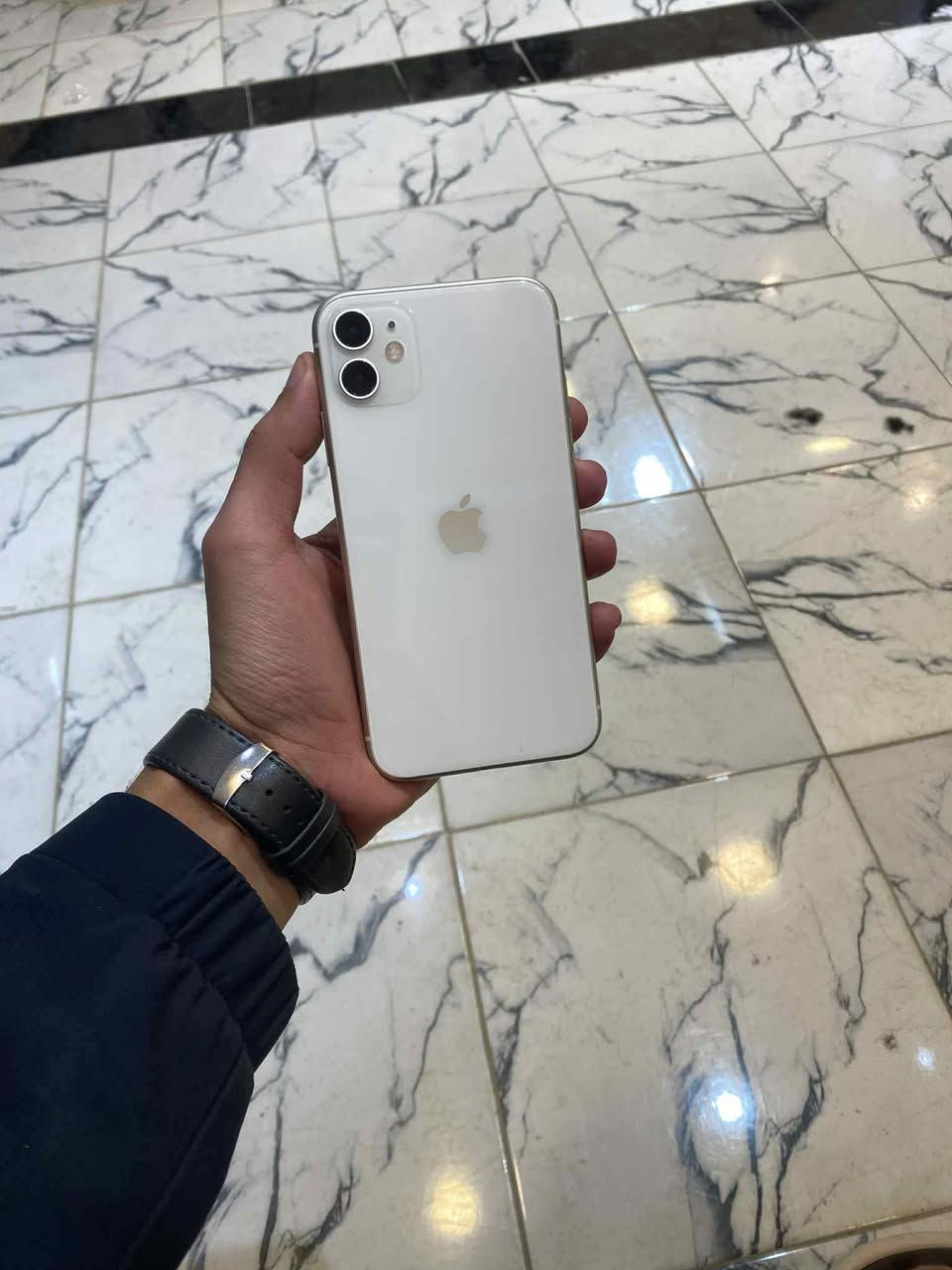 سلام عليكم 
ايفون 11عادي ذاكره 128 بطاريه 94 معلايه جهاز بلادي ماعده بطاريه معلايه شحن اتصال تكنيك مكفولات نضافه 100 ‎%‎ سعر 275 وبي مجال مكاني التاجي 
☎️***********

